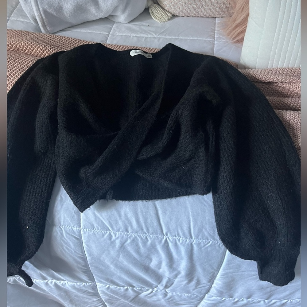 Cute reversible twist front sweater